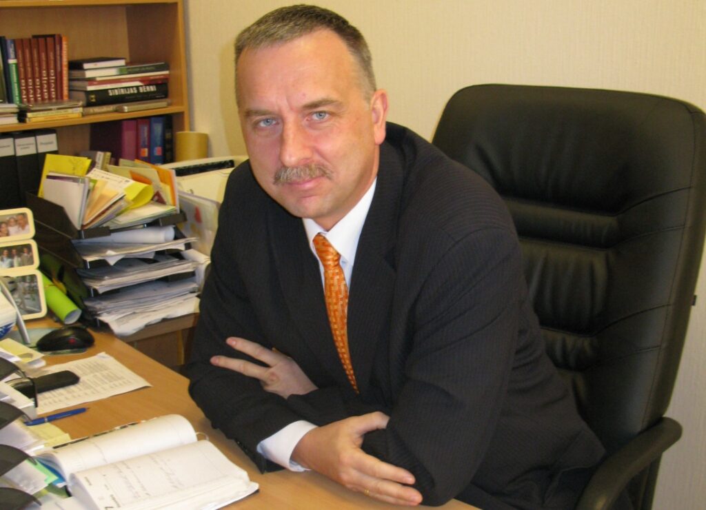 Smiltenes novada domes priekšsēdētājs Ainārs Mežulis saskaitījis, ka novada ļaudīm jaunajā gadā labumu dos gandrīz 80 pašvaldības īstenotu projektu. 
Autors: Sandra Pētersone