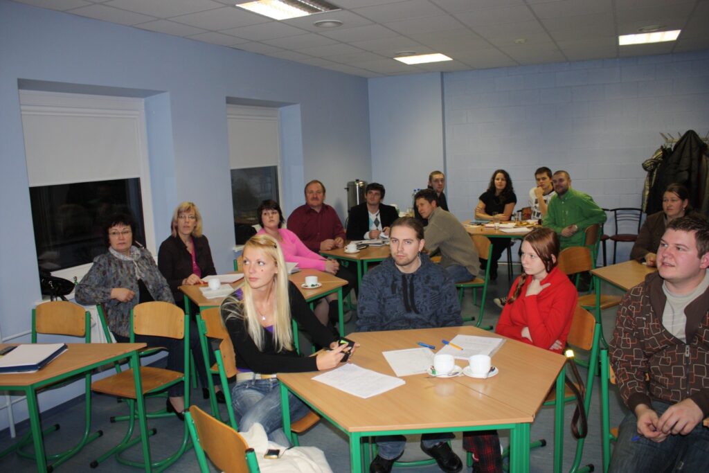 Uz mācībām ir pieteikušies kursanti ne tikai no Valkas, bet arī no kaimiņu novadiem.
Autors: No personīgā arhīva