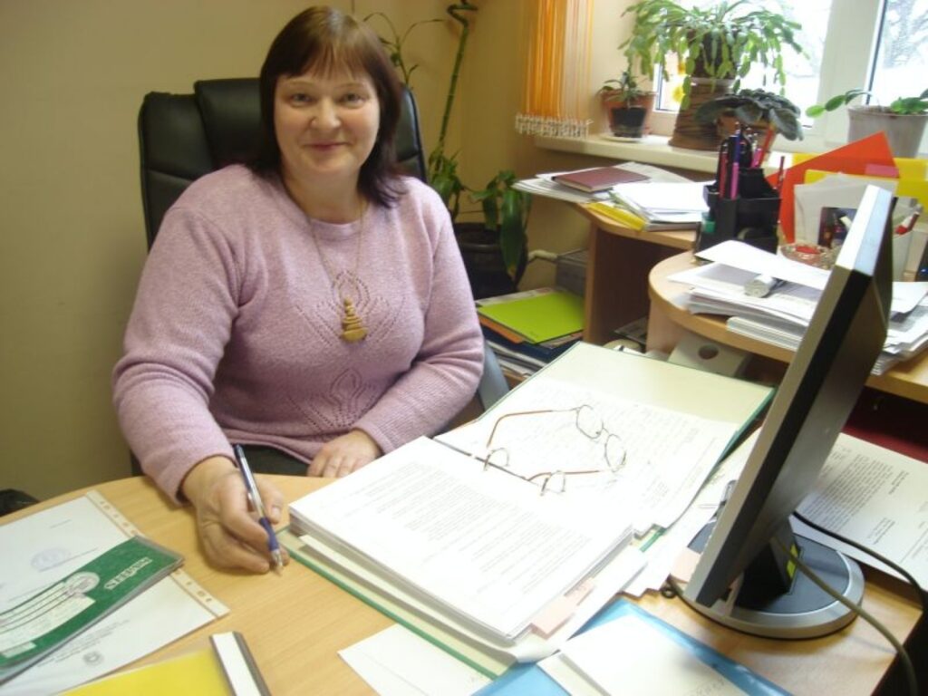 Smiltenes novada Nekustamo īpašumu nodaļas vadītāja Alda Zunde informē, ka daļai iedzīvotāju paziņojumus par nodokļa nomaksu sūtīs tikai vasarā. 
Autors: Sandra Pētersone