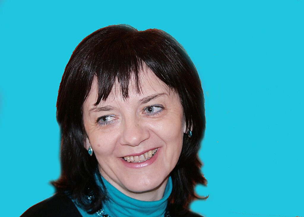 Pirms trijiem gadiem viņai bija iespēja piedalīties žurnāla “Ieva” nedēļu ilgā vasaras nometnē pie Rāznas ezera, kur piedalījās 100 meitenes no visas Latvijas. 
Autors: Aldis Dubļāns