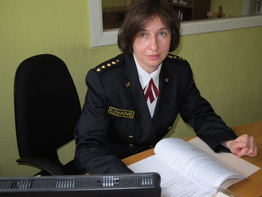 Vidzemes reģiona pārvaldes Valkas iecirkņa Kārtības policijas nodaļas inspektore Ilze Ivane aicina pusaudžus vispirms domāt un tikai tad darīt.
Autors: Inga Karpova