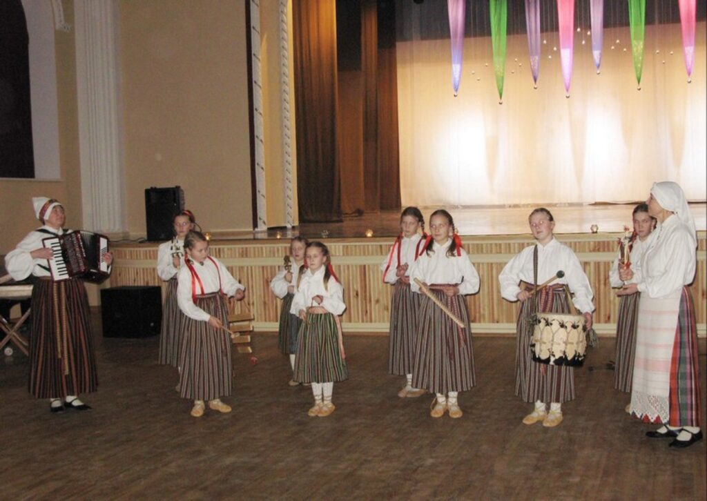 Aluksniesiem.lv raksta attēla aizvietotājs