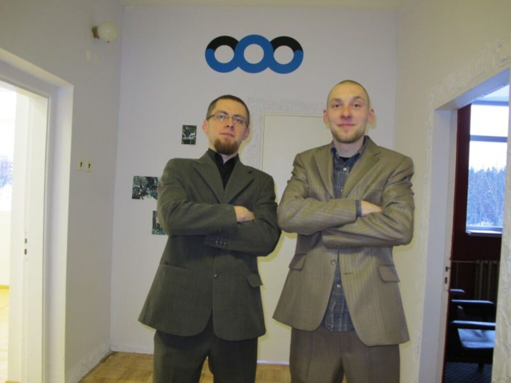 Rihards Grāvis un Agris Krastiņš ir izveidojis interesantu jauniešu pulcēšanās vietu dažādām radošajām aktivitātēm.
Autors: Aldis Dubļāns