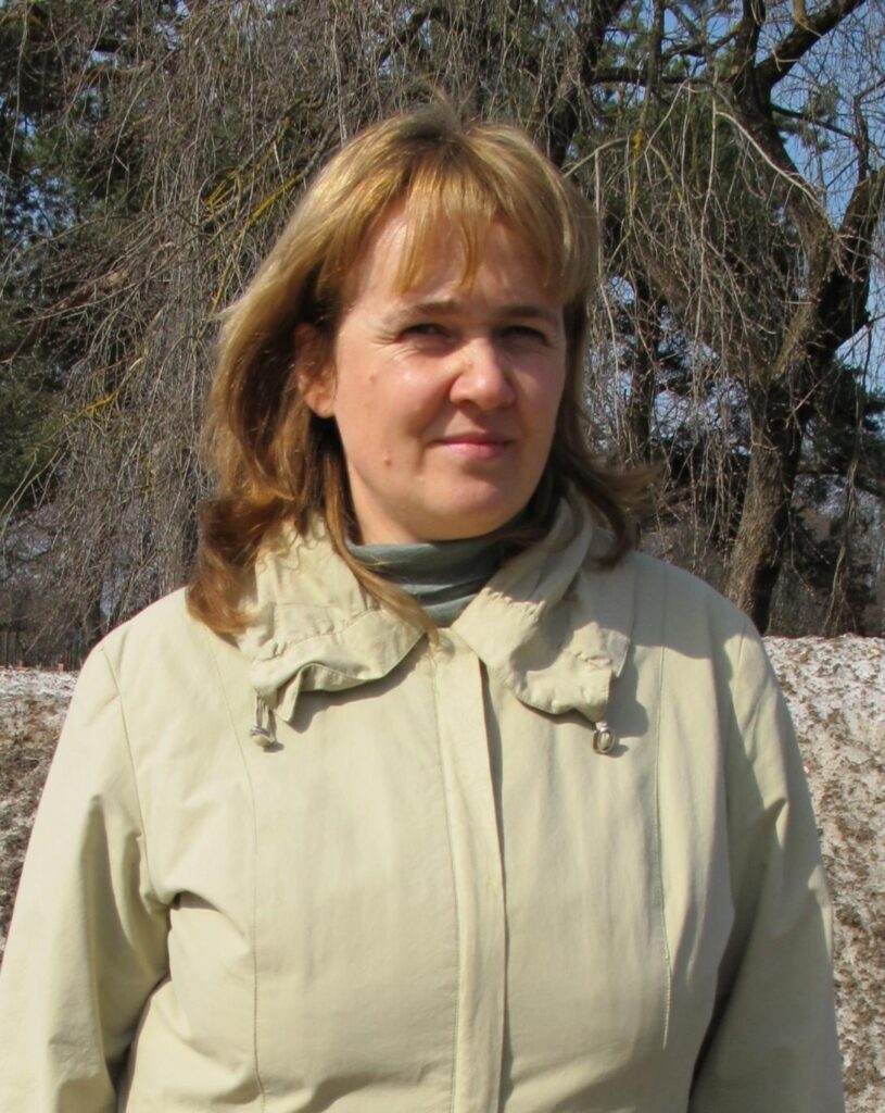 Valkas novada domes Pilsētas teritorijas apsaimniekošanas daļas vadītāja Inese Vehi atzīst, ka pilsētas sakopšanā ir vēl daudz darāmā.
Autors: Inga Karpova