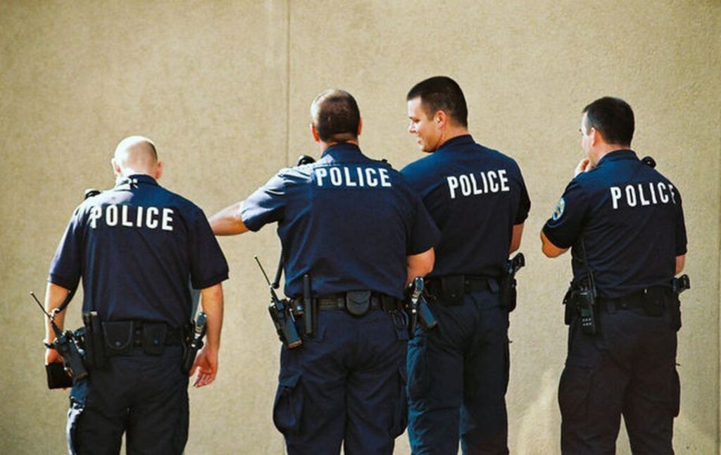 theblacksentinel.files.wordpress.com
Autors: Fotogrāfijai ir ilustrējošs saturs. 