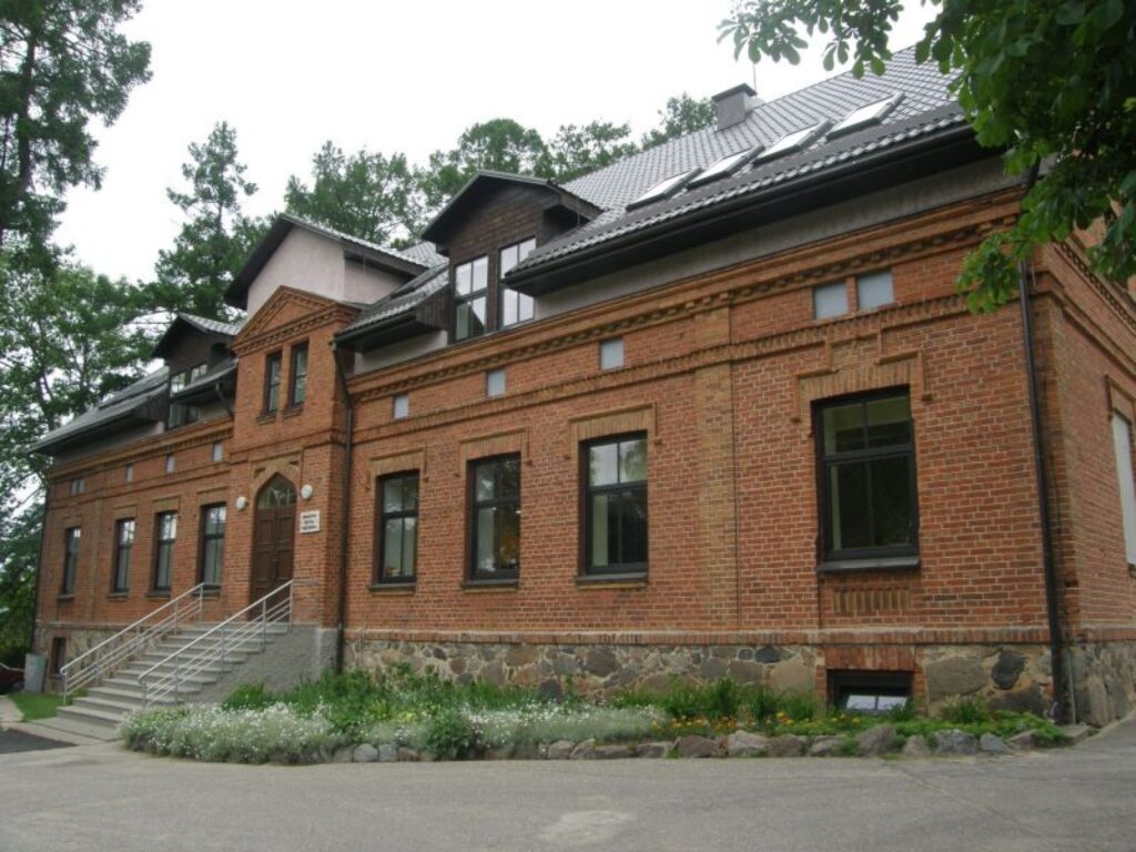 Smiltenes Centra vidusskola ir īpaša ar savu jauko atmosfēru un vidi. 
Autors: No personīgā arhīva