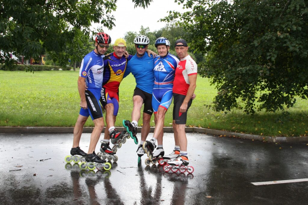 Aktīvākajiem Valkas skrituļslidotājiem progress rezultātos acīmredzams, tāpēc arī mērķi aizvien augstāki. 
Autors: Aldis Dubļāns