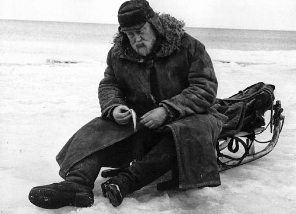 “Jā, mēs palīdzējām domes pārstāvjiem atgriezties mājās. Vai tad uz ledus gabala nokļuvušos neglābj? Šajā gadījumā nevarējām nepalīdzēt, jo tie ir mūsu novada darbinieki, un mēs nevarējām mājās nokļūšanu atstāt viņu pašu ziņā,” skaidro K. Albergs.
Autors: attēla vietne - www2.la.lv