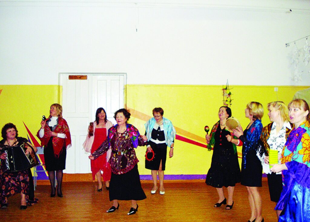 Viens no populārākajiem pašdarbības kolektīviem pilsētā ir krievu tautas ansamblis.
Autors: No personīgā arhīva