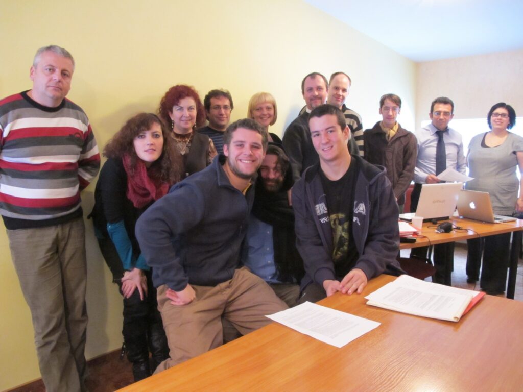  Pagājušonedēļ Valkā uzņēmējdarbību apguva vairāku valstu pārstāvji. Attēlā pirmā no labās – bijusī valcēniete Liene Voroņenko.
Autors: Inga Karpova