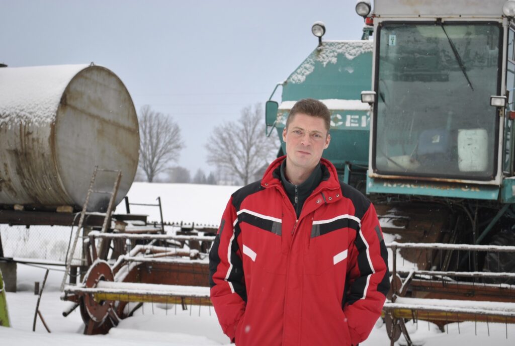 Plāņu pagasta “Lejas Ruķu” saimnieks Jānis Siliņš graudkopību par rentablu atzīst jau vairāk nekā 10 gadus. 
Autors: Sandra Pētersone