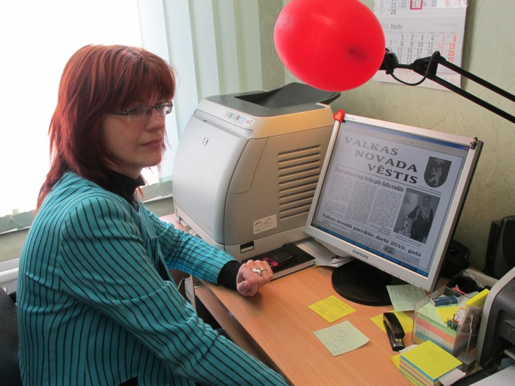 Turpmāk Valkas novada domes Sabiedrisko attiecību speciāliste Inguna Medne strādās tikai uz pusslodzi.
Autors: Inga Karpova