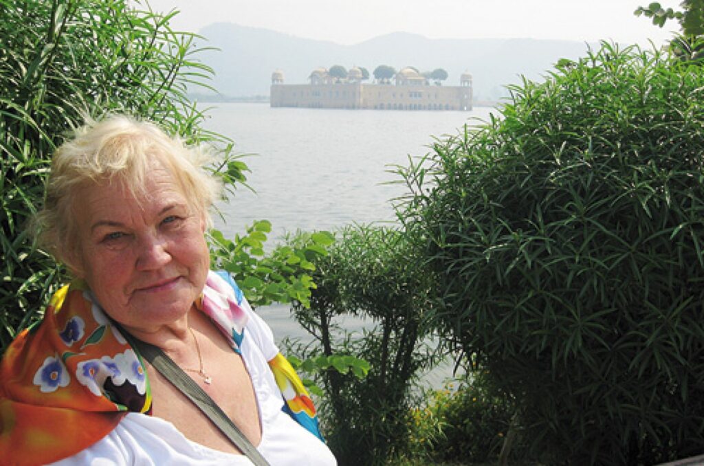 Autors: No Ainas Tamanes albuma.