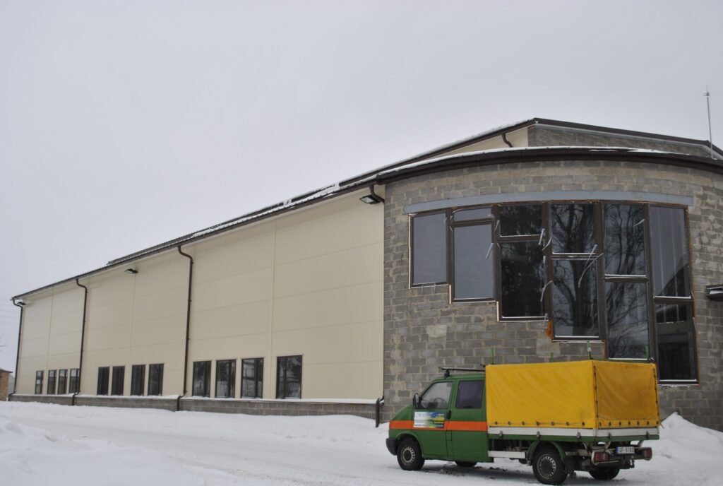 Smiltenes tehnikumam piešķirtas valsts investīcijas, lai varētu turpināt kopš 2007. gada iesaldēto sporta halles celtniecību. 
Autors: Sandra Pētersone