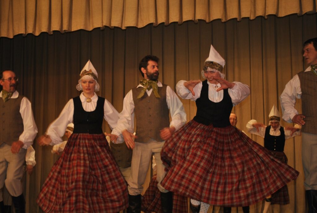 Skatē patīkams pārsteigums bija Andas Kalniņas vadītie “Sanācēji” - pavisam jauns Smiltenes pagasta vidējās paaudzes deju kolektīvs, kas saņēma visvairāk punktu.
Autors: Sandra Pētersone