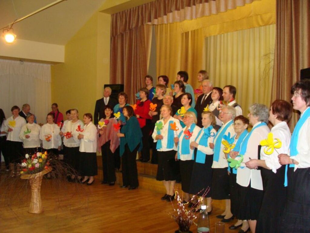 Koncerta noslēgumā visi ansambļi vienojās kopīgā dziesmā.
Autors: No personīgā arhīva