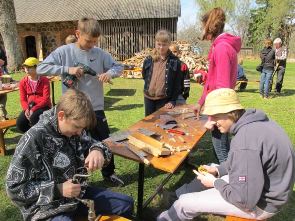 Aluksniesiem.lv raksta attēla aizvietotājs