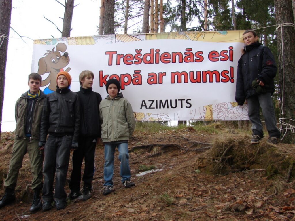  Trešdien Smiltenē notika sacensību seriāla “Azimuts” sezonas atklāšana. Jaunie orientieristi aicina katru trešdienu pavadīt kopā ar “Azimutu”. Galvenais ir vēlme pavadīt laiku veselīgi un labs noskaņojums. 
Autors: Santa Sinka