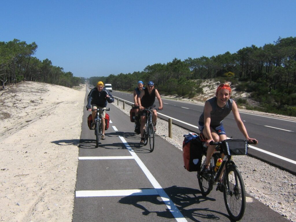 Trikātietis Aivars Grinbergs šopavasar apceļoja Portugāli, braucot ar velosipēdu draugu kompānijā.
Autors: no personīgā arhīva
