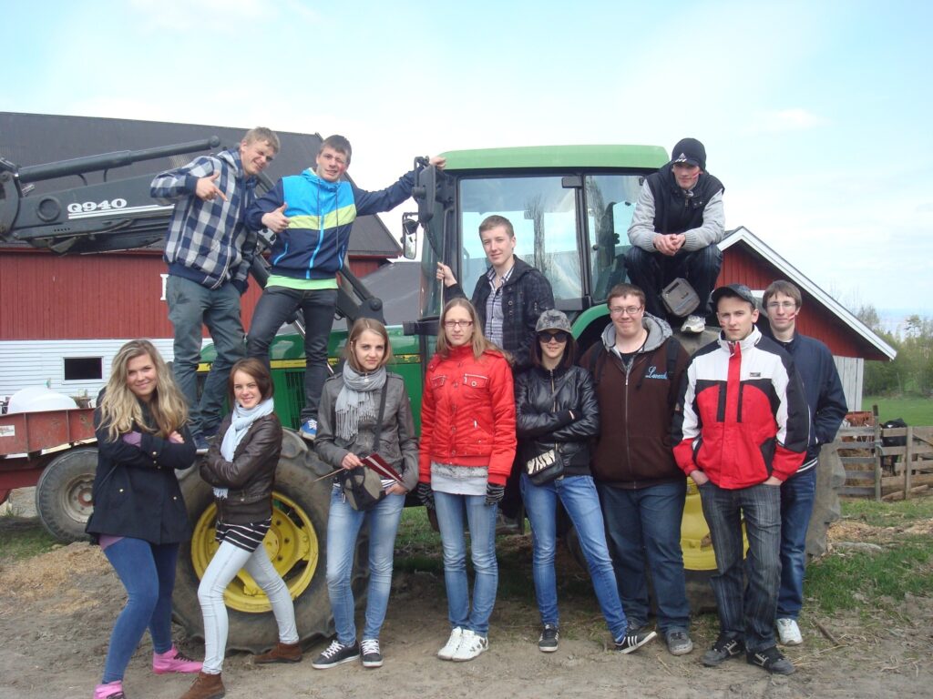 Jaunieši no Smiltenes Centra vidusskolas savām acīm redzēja, cik zaļi saimniekot prot Norvēģijā. 
Autors: No personīgā arhīva