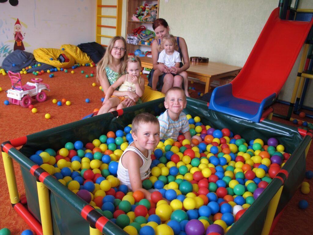 Rotaļistabā “Mana kabatiņa” ir tik daudz vietas, lai tur varētu dzīvoties līdz 10 mazuļiem.
Autors: Aldis Dubļāns