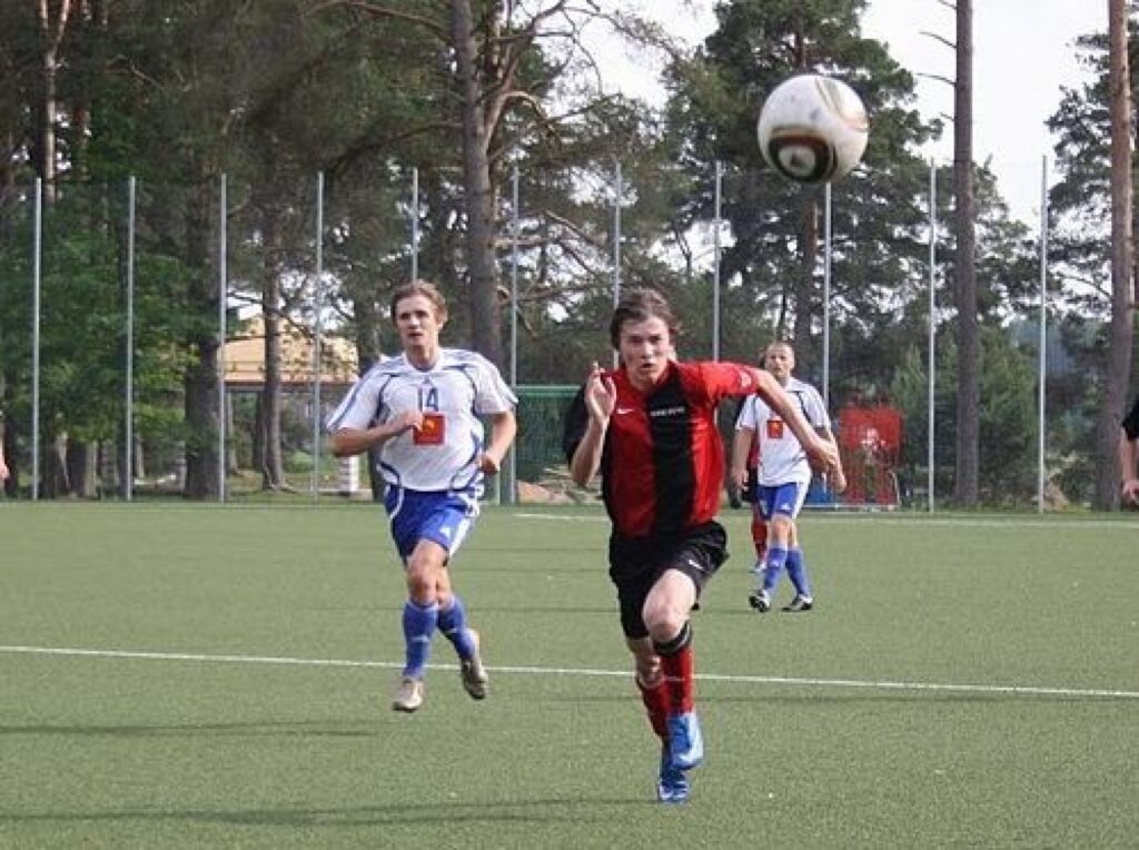 Elvja Teremko (uzbrukuma smailē) gūtie vārti nepalīdzēja 