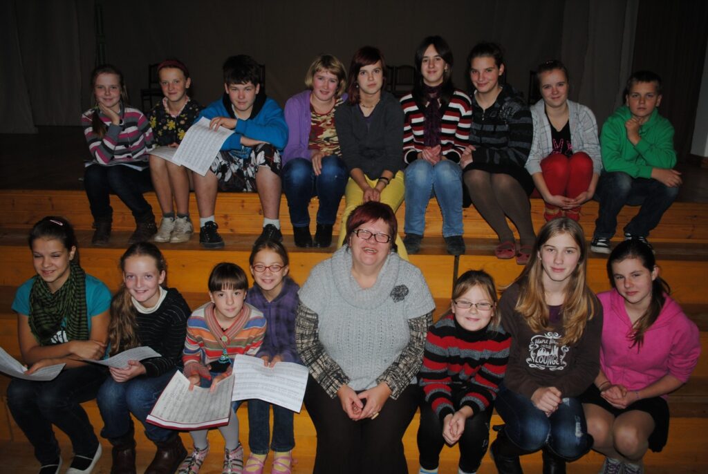 Palsmaniete Dace Purvlīce šogad saņems Smiltenes novada Gada balvu kultūrā. Skolotāja to ir pelnījusi, teic viņas audzēkņi, Palsmanes pamatskolēni.
Autors: Sandra Pētersone