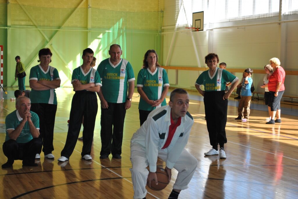  Šodien Smiltenes pagastā notiek Veselības un sporta diena, ko rīko biedrība “Atbalsts cilvēkiem ar īpašām vajadzībām”.
Autors: Sandra Pētersone