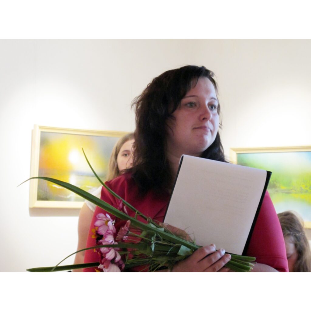 Sestdien Valkas novadpētniecības muzejā atklāja Gulbenes novada Druvienas pagasta mākslinieces Tatjanas Ābeltiņas gleznu izstādi 