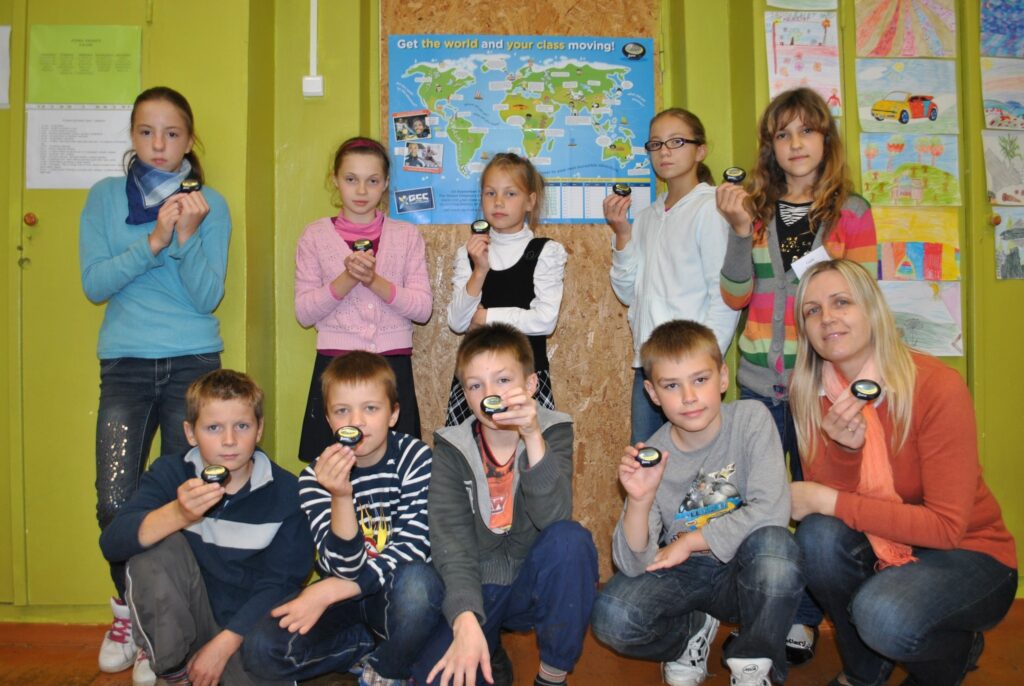 Palsmanes pamatskolas 4. klase vienīgā Latvijā ir iesaistījusies pasaules mēroga projektā par   pasaules virtuālu apceļošanu. 
Autors: Sandra Pētersone