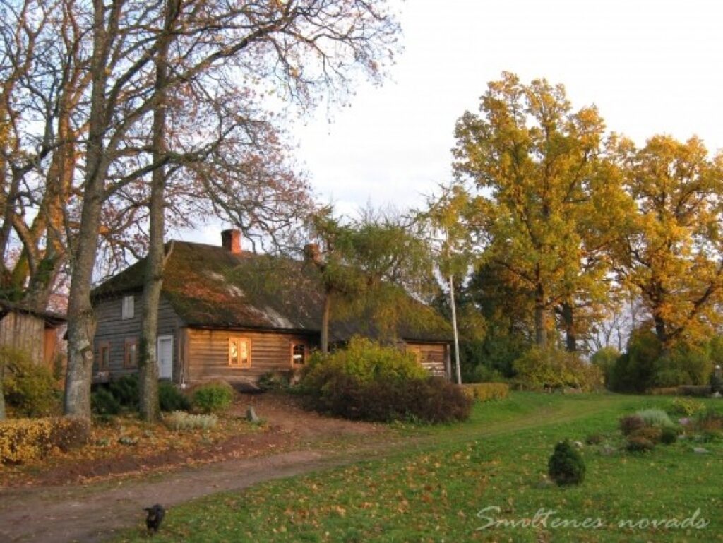 Autors: Smiltenes novada dome