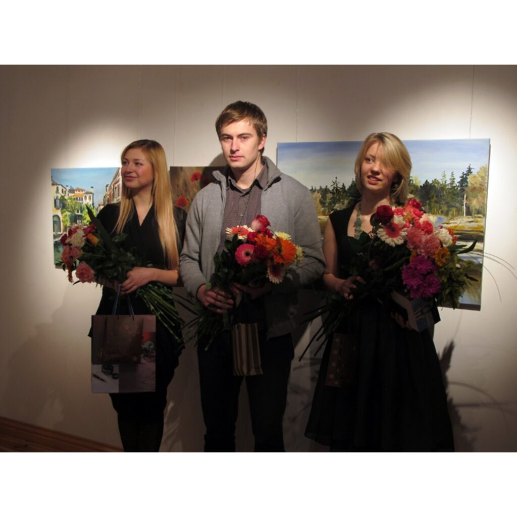 Sestdien, 1.decembrī Valkas novadpētniecības muzeja Izstāžu zālē  atklāja Vijciema pagasta jauno mākslinieku darbu izstādi „Vij – Vij… ”. 
Autors: Aldis Dubļāns korespondents