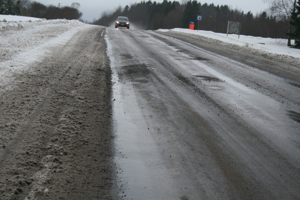 Vecās bedres tajā pašā vietā parādās ik pavasari un rudeni.
Autors: AIVARS ZILBERS
