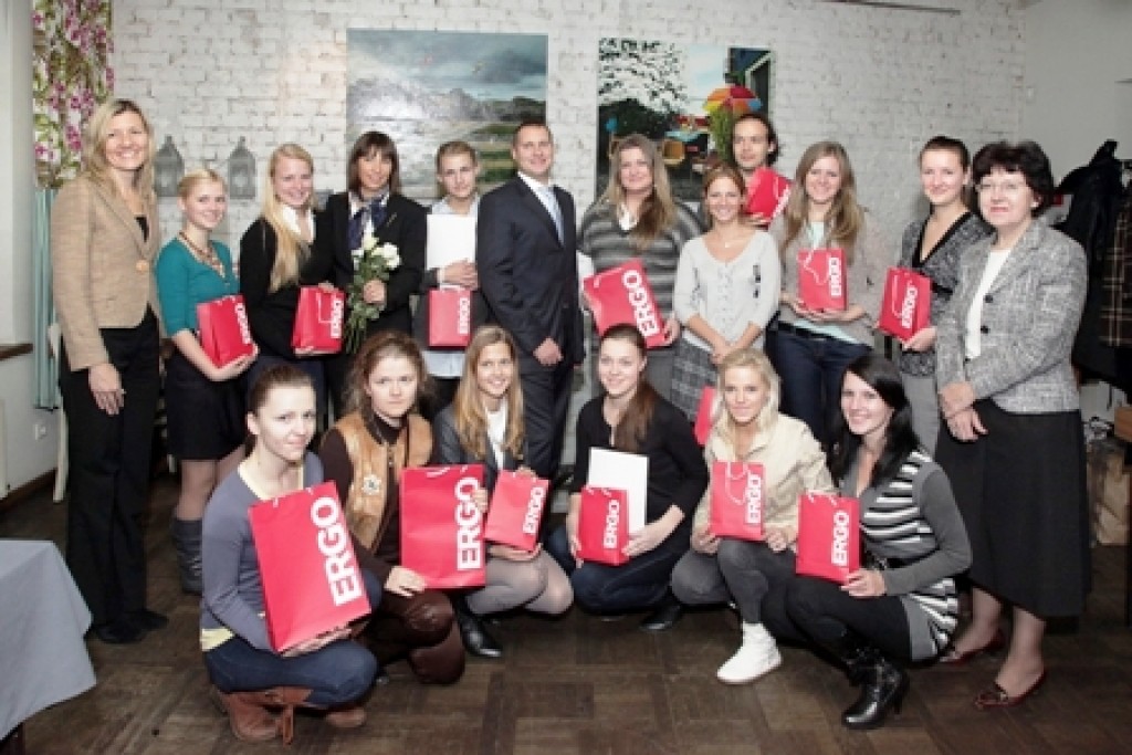 Autors: PUBLICITĀTES