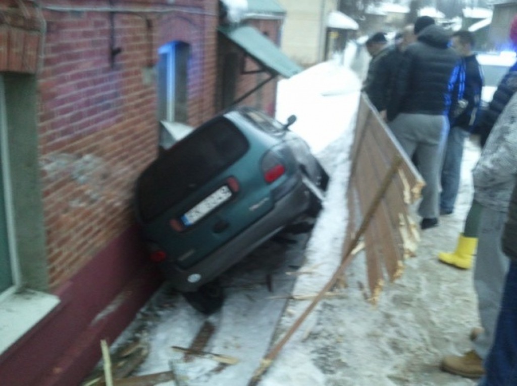 Autors: : Edgars Ādamsons