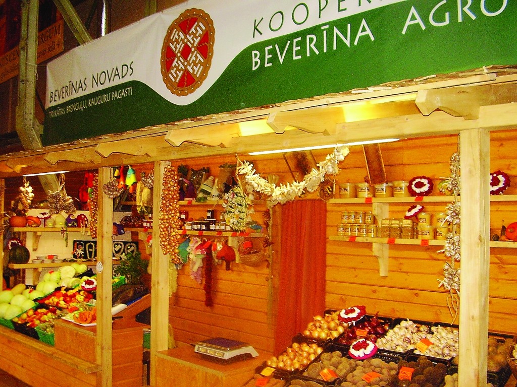 Kooperatīva “Beverīnas AGRO” paviljons Rīgas Centrāltirgū ir iekarojis savu klientu loku.                                        

Autors: FOTO: NO DOMES ARHĪVA