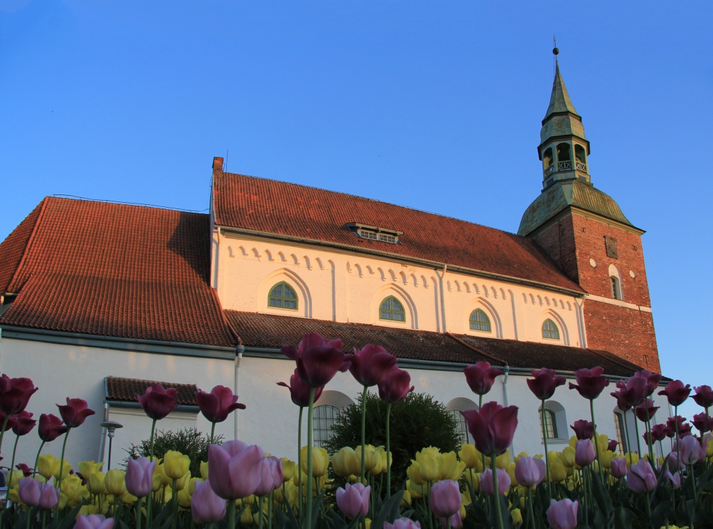 Autors: PUBLICITĀTES