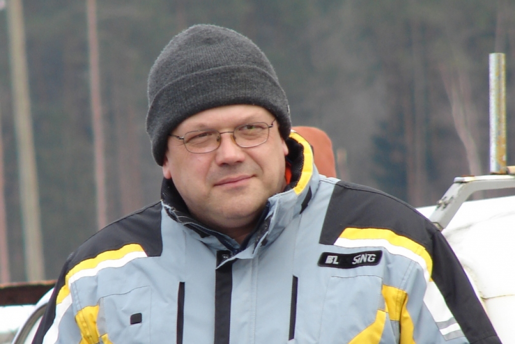 Žiguļu kausa galvenais vīrs Uģis Banders katru gadu kādu no pasākuma posmiem izvēlas rīkot Smiltenē, Tepera trasē.
Autors: SANTA SINKA