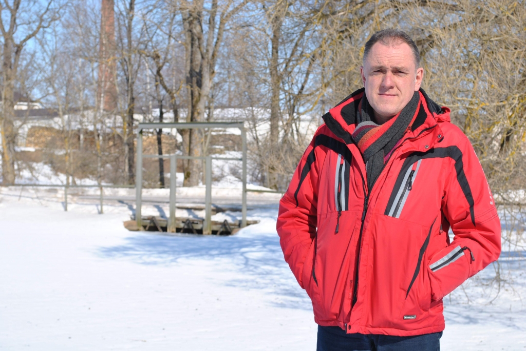 Blomes pagasta pārvaldes vadītājs Gaidis Bogdanovs cer padarīt pievilcīgāku Dzirnavu ezera peldvietu, ko vasarā iecienījuši daudzi vietējie.
Autors: SANTA SINKA