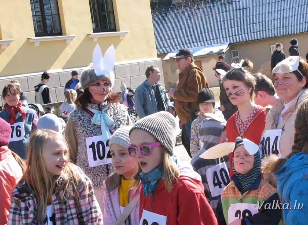 Autors: PUBLICITĀTES