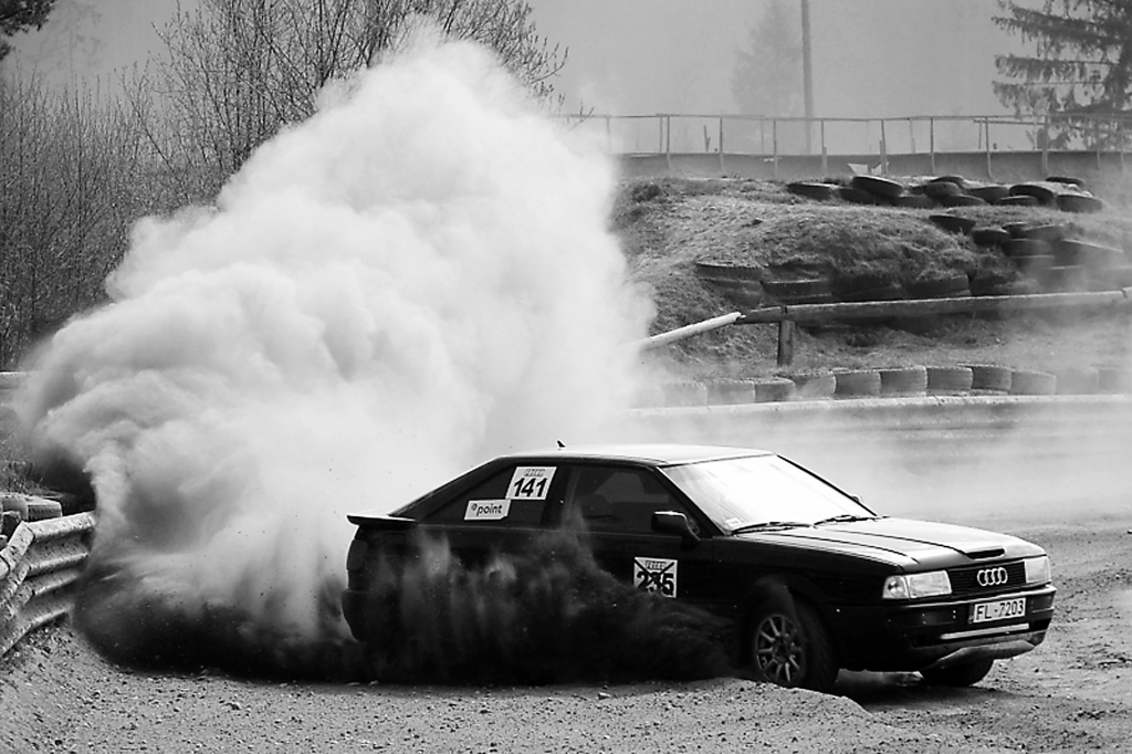 Maija sākumā sporta kompleksā “Teperis” sezonu uzsāks jaunais projekts Rallija Supersprints “Smiltene 2013”.
         
Autors:  SANTA SINKA