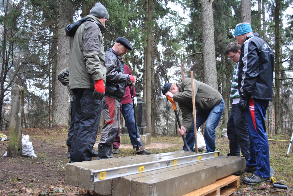 Aluksniesiem.lv raksta attēla aizvietotājs
