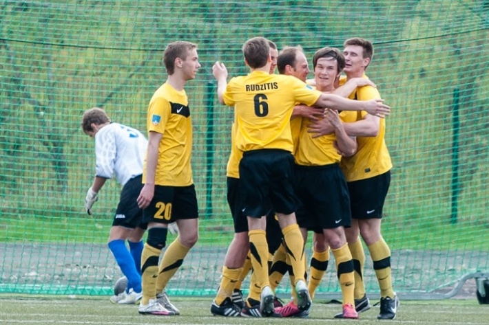 Autors: publicitātes