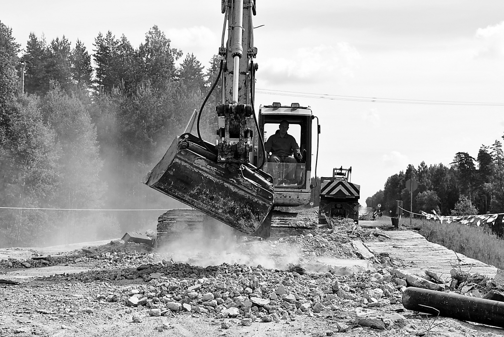 Launkalnes pagastā ir sākusies ceļa pārvadu rekonstrukcija Vidzemes šosejas un autoceļa Smiltene - Gulbene apļveida krustojuma teritorijā. Autovadītājiem tur jāizmanto apbraucamais ceļš.                      
Autors:  SANDRA PĒTERSONE