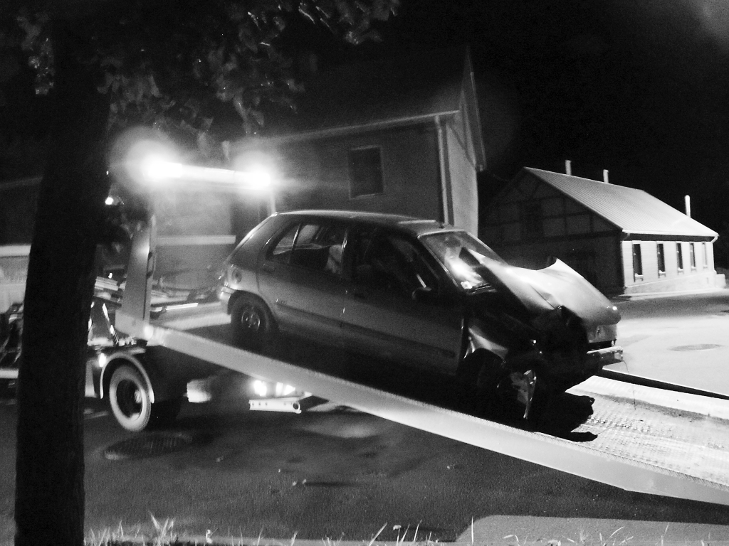 Svētdienas naktī uz Valkas galvenās ielas neapzinīgs autovadītājs izraisīja ceļu satiksmes negadījumu.                                                        

Autors:   INGA KARPOVA