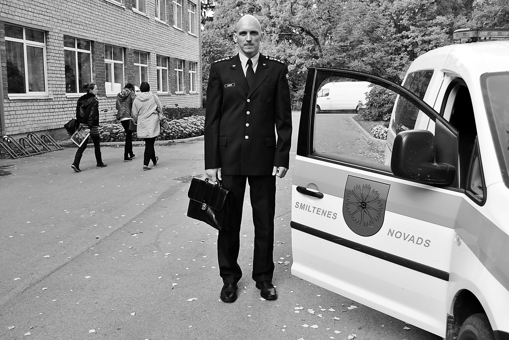 Pašvaldības policijas priekšnieks Normunds Liepa cer, ka jaunieši būs ieklausījušies un sapratīs, cik patiesībā vienkārši un elementāri ir ievērot Smiltenes novada saistošos noteikumus.                                   
Autors:   SANTA SINKA