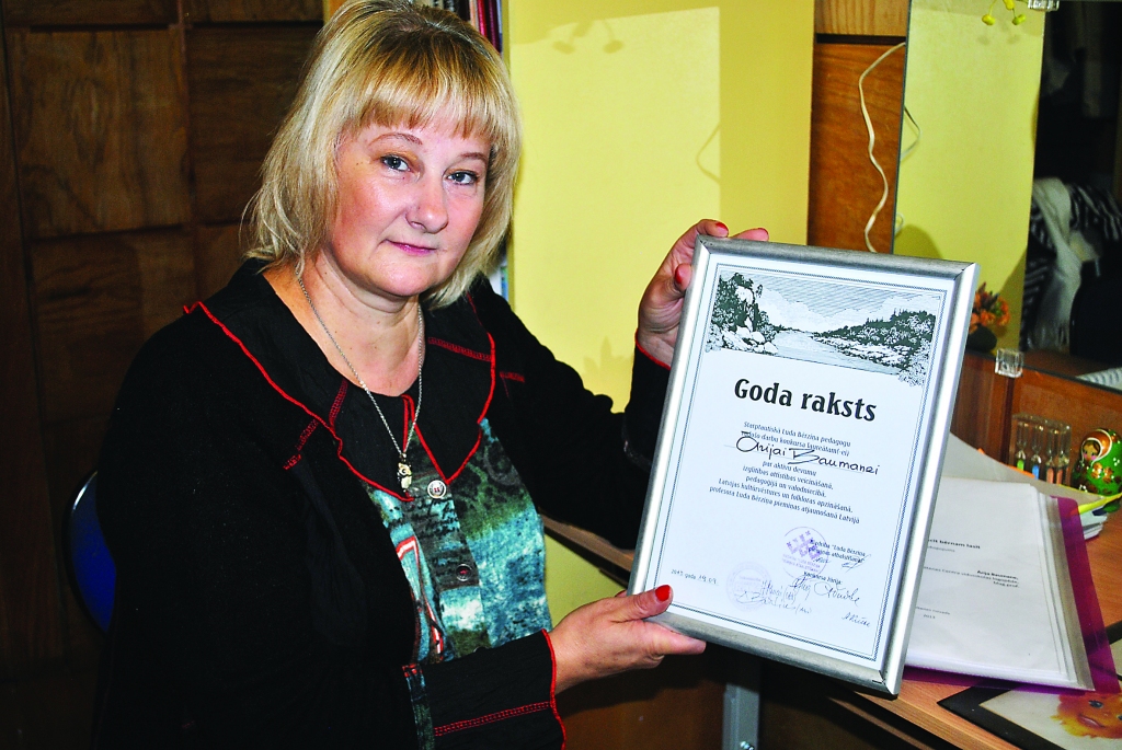 Smiltenes Centra vidusskolas logopēde Ārija Baumane ir gandarīta, ka viņas darbs  ir novērtēts starptautiskajā Luda Bērziņa pedagogu radošā darba konkursā.                                                                     
Autors:   SANDRA PĒTERSONE