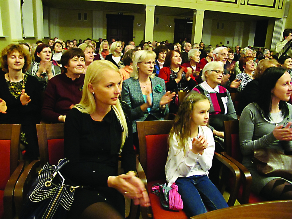 Radio kora koncerts šī žanra cienītājiem Valkā bija īsts kārums.                                                                          
Autors:  ALDIS DUBĻĀNS