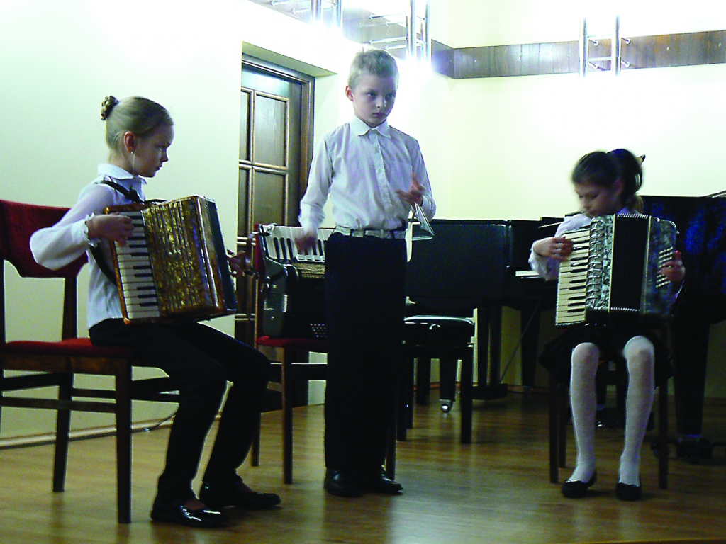 Pavisam drīz J. Cimzes skolas rīkotajā muzikālajā trešdienā dzirdēsim akordeona klases Kārķu nodaļas audzēkņus.                    
Autors:  NO SKOLAS ARHĪVA