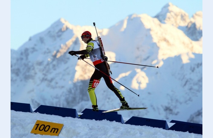 Visus pārsteigt centīsies Latvijas cerība Andrejs Rastorgujevs (25). Lai gan viņa spēcīgākā disciplīna ir individuālā distance, ar labu šaušanu teicams rezultāts iespējams arī sprintā